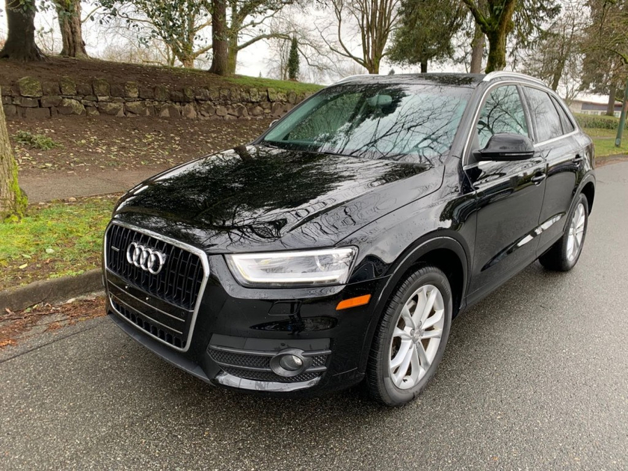 Audi Q3 Vehicle Details Image